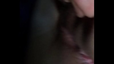 Со девојка во кола